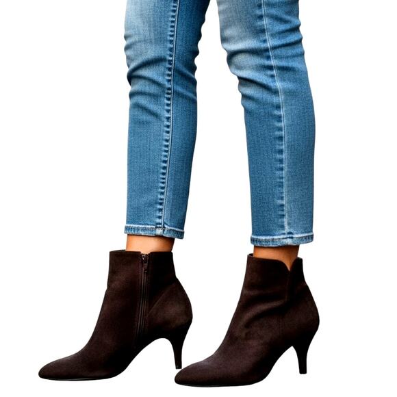 NWOT Women's 5.5 Black Chelsea Boots Shoes Small Heel 5 1/2 Girl's New No Tag - Picture 2 of 7